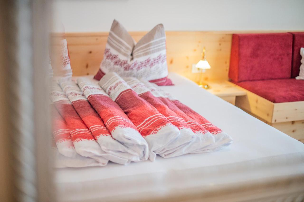 Bed and Breakfast Garni Stübele Dorf Tirol Exterior foto